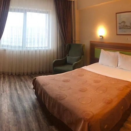 Hotel Villa Marina Bandırma Kültér fotó
