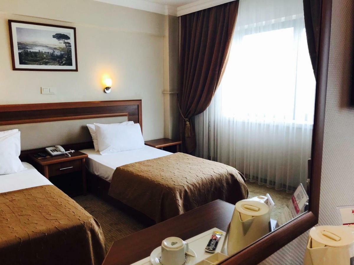Hotel Villa Marina Bandırma Kültér fotó