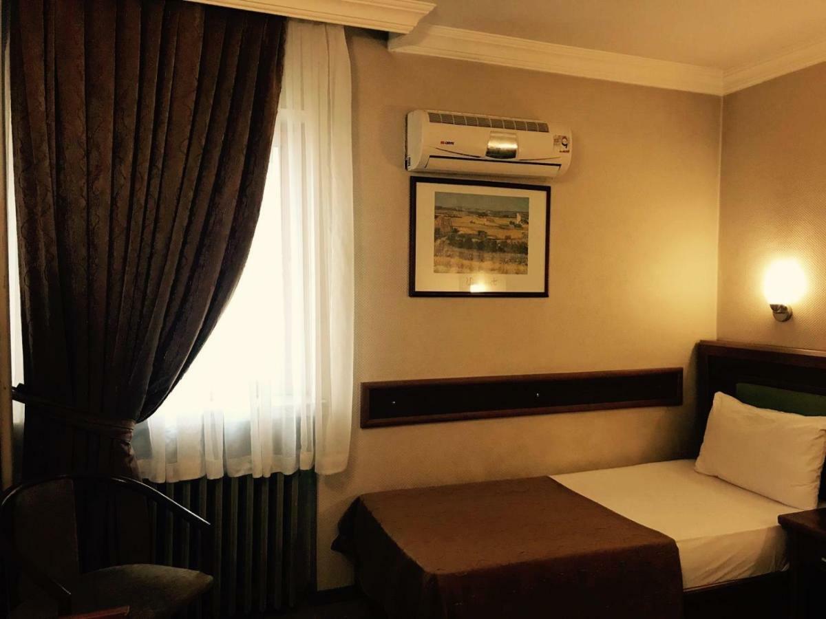 Hotel Villa Marina Bandırma Kültér fotó